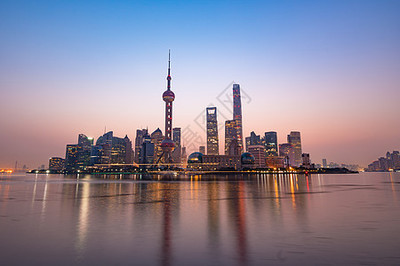 上海东方明珠 一座城市的时代塔尖